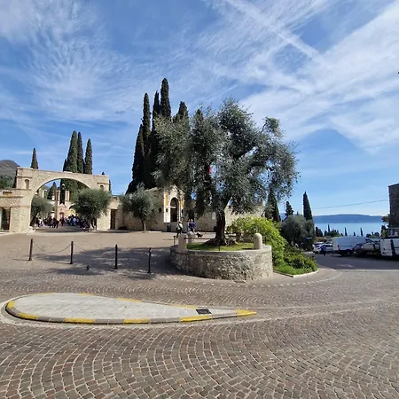 Al Vittoriale Da Maja * Gardone Riviera